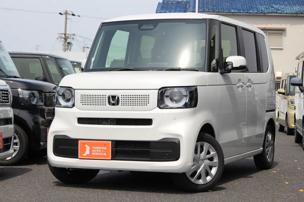 ホンダ：N-BOX（軽自動車）